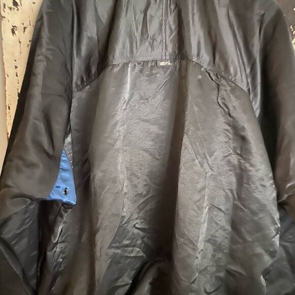 Vintage UZZI AMPHIBIOUS GEAR windbreaker. - Picture 8 of 14